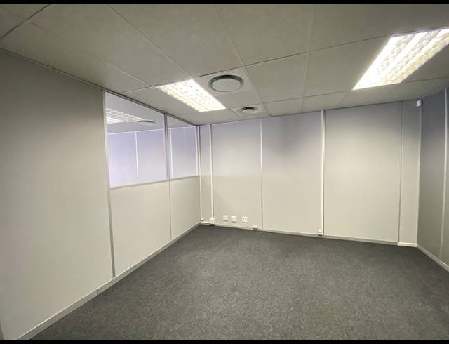 175M² OFFICE TO LET IN STEENBERG